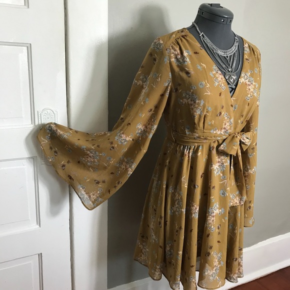 Free People Floral Mustard Bell Sleeve Hippy Dress - Picture 4 of 8